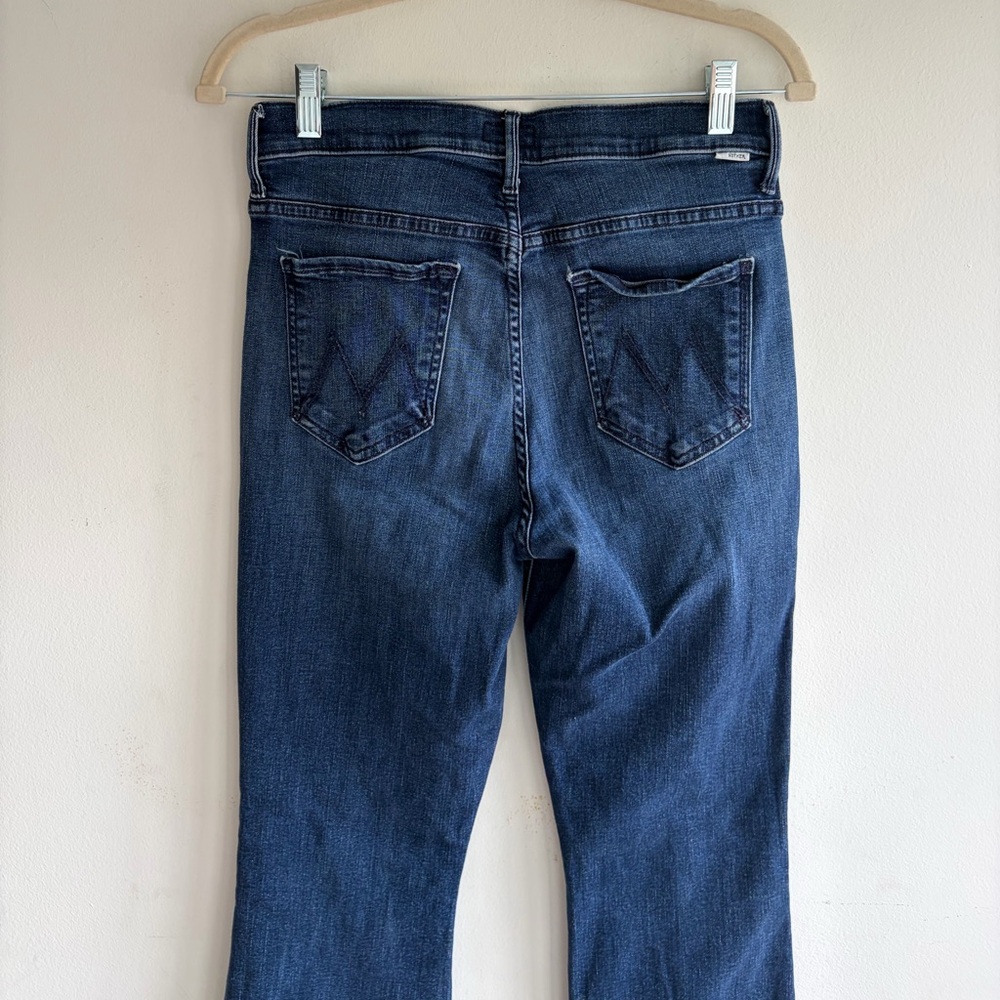 MOTHER The Weekender Fray Stretch Flare Jeans Size 28 - Picture 6 of 13